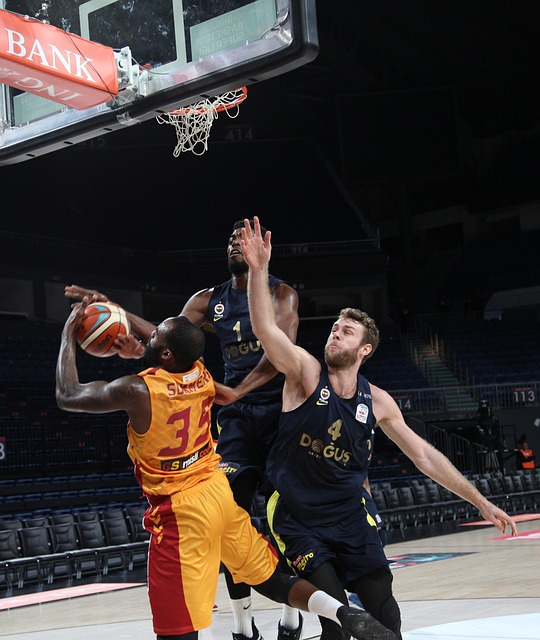 展现锐气 展现锐气