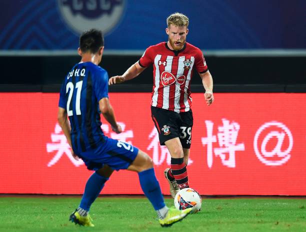 冠遭受財務 冠遭受財務